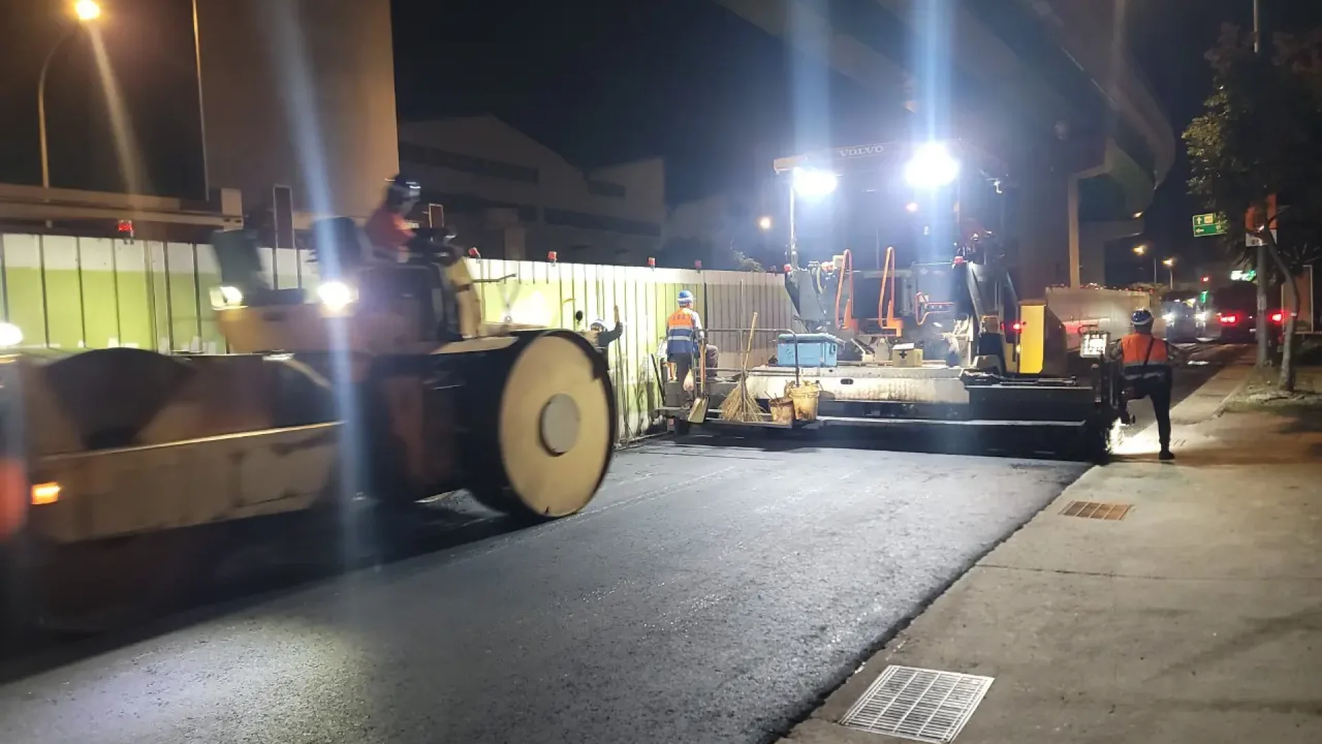 14.瀝青混凝土舖築